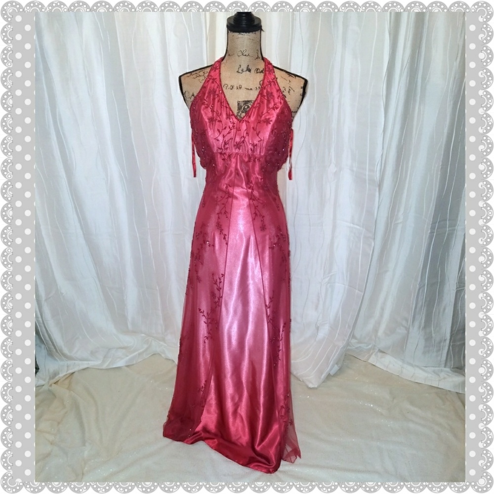 Jovani Y2K Pink Satin Beaded Lace Halter Prom Formal Gown Size 0